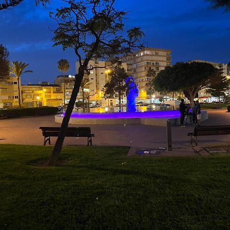 Luxury 190M2 Amplio Apartamento Moderno Con Terraza En La Azotea De 50M2 Junto A La Playa, En El Centro De Torre Del Mar, Malaga, Modern Large Apartment With 50M2 Roof Terrace By The Beach, Right In The Center Of Torre Del Mar, Malaga Bagian luar foto
