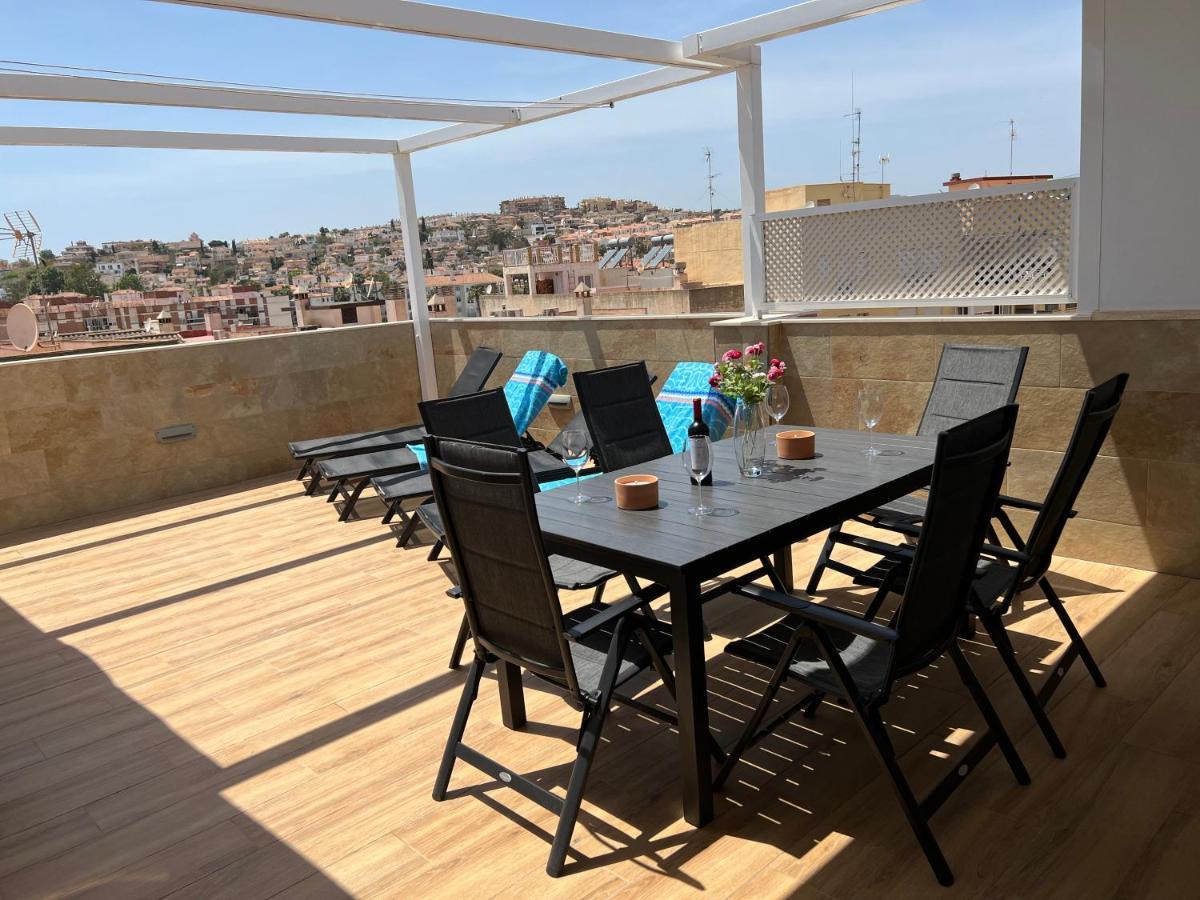 Luxury 190M2 Amplio Apartamento Moderno Con Terraza En La Azotea De 50M2 Junto A La Playa, En El Centro De Torre Del Mar, Malaga, Modern Large Apartment With 50M2 Roof Terrace By The Beach, Right In The Center Of Torre Del Mar, Malaga Bagian luar foto